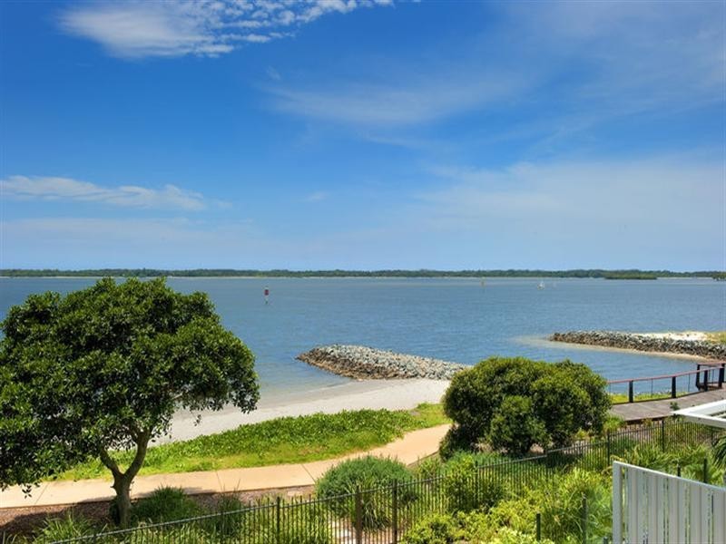 7206/323 Bayview Street, Hollywell QLD 4216