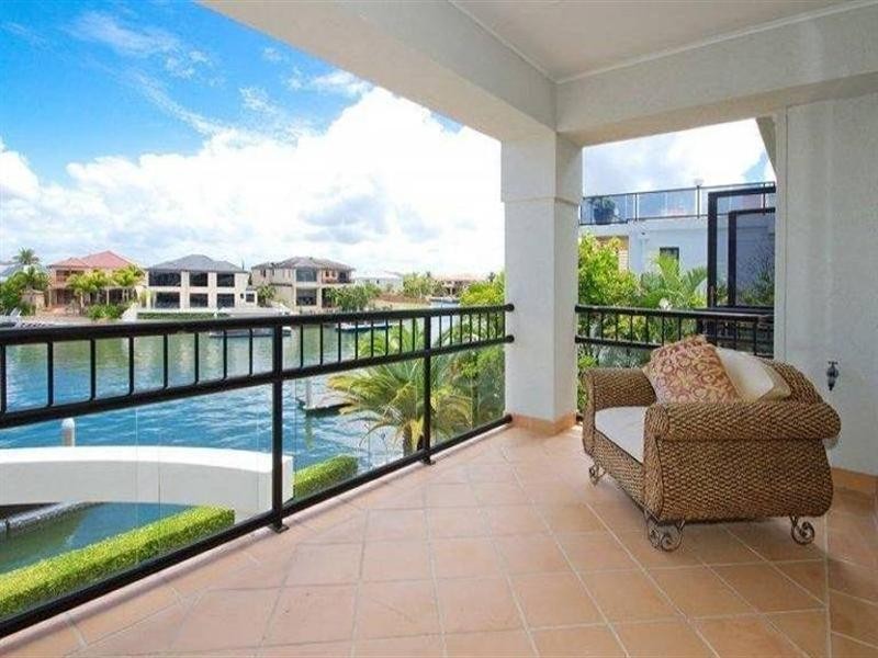 Sovereign Islands QLD 4216