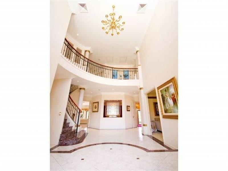 Sovereign Islands QLD 4216