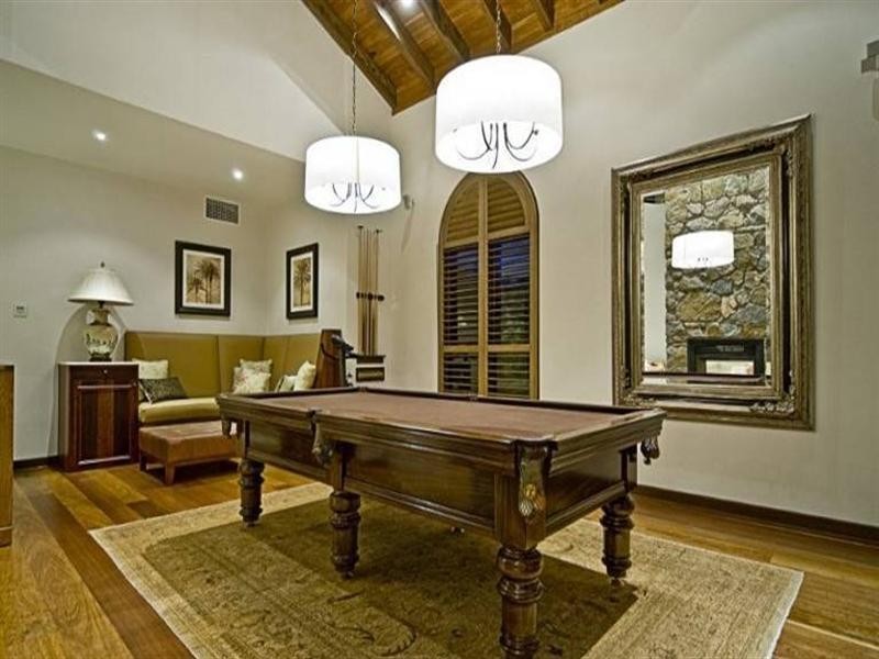 Sovereign Islands QLD 4216