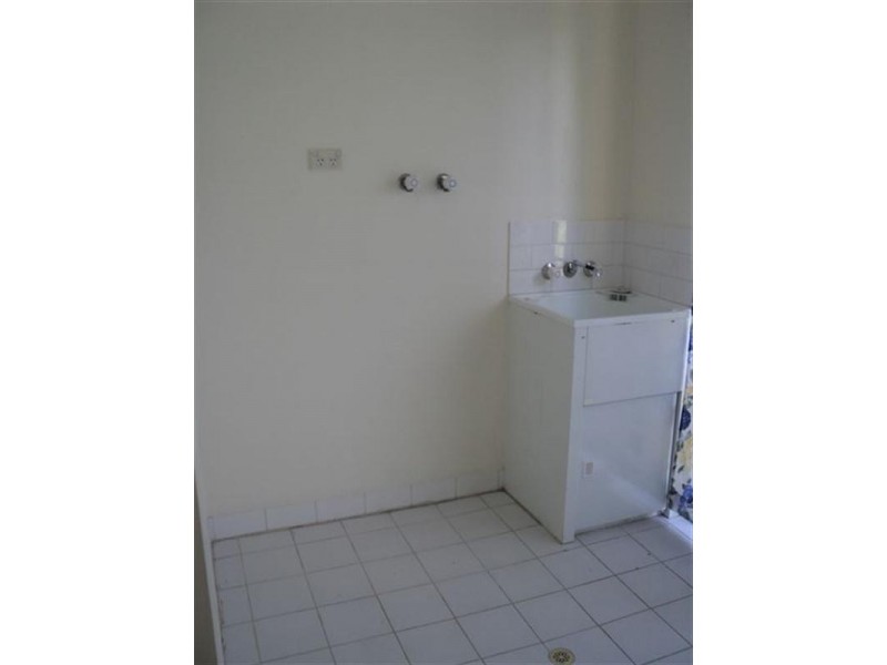 2 Cawthray Street, Biggera Waters QLD 4216