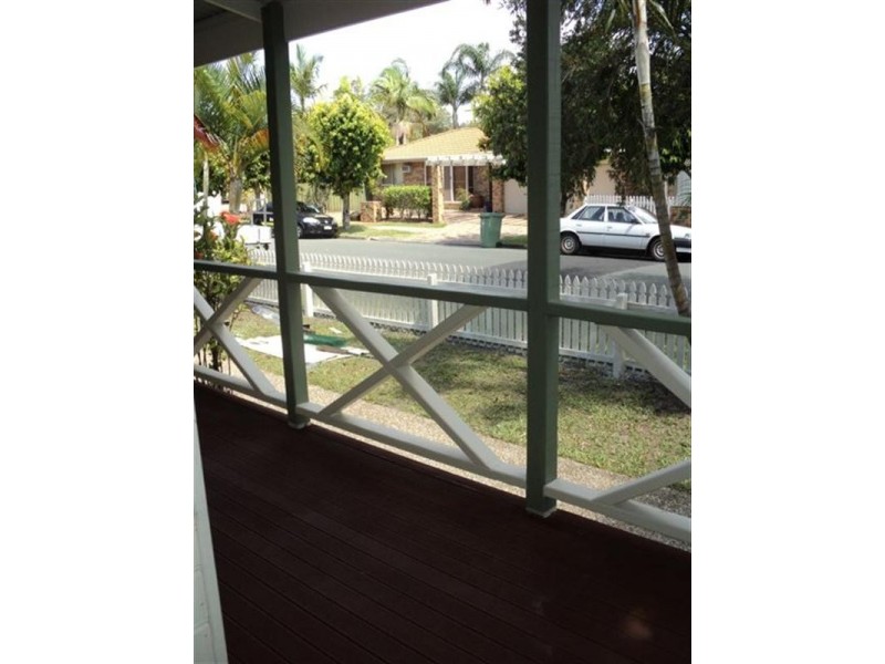 2 Cawthray Street, Biggera Waters QLD 4216