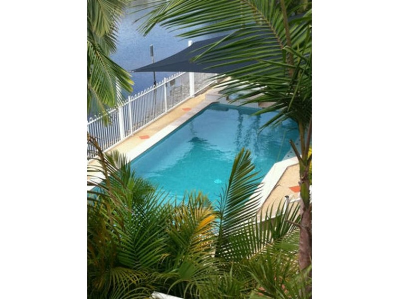 7/20 Canal Avenue, Runaway Bay QLD 4216