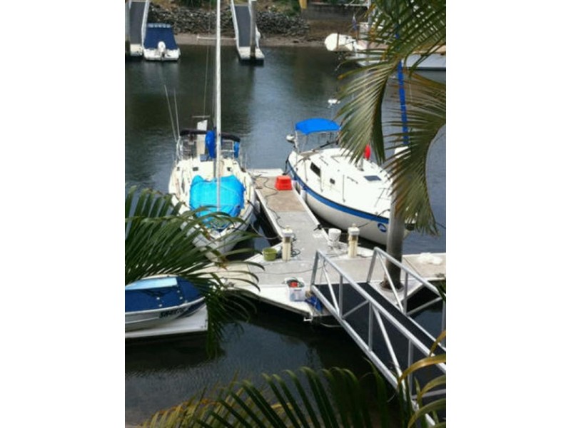 7/20 Canal Avenue, Runaway Bay QLD 4216