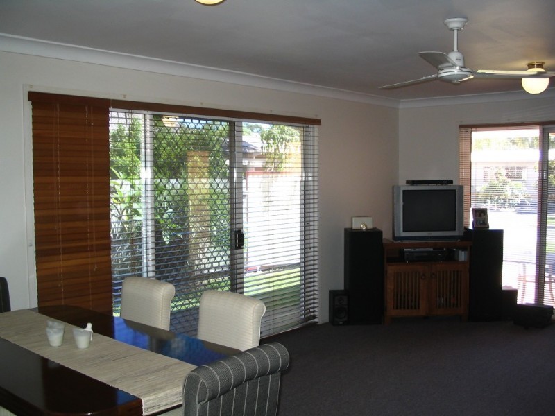 128 Benowa Road, Southport QLD 4215