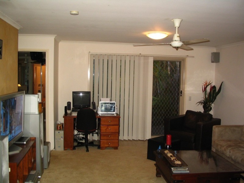 10/461 Pine Ridge Road, Runaway Bay QLD 4216