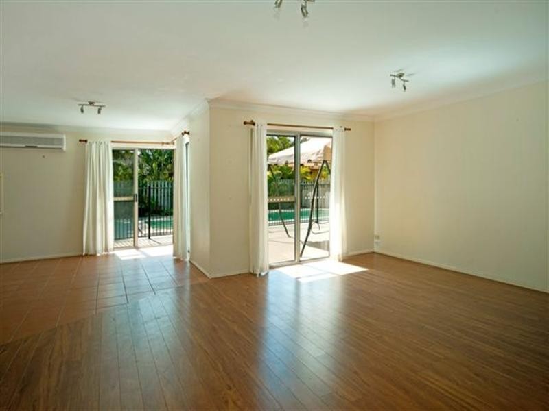 Hope Island QLD 4212