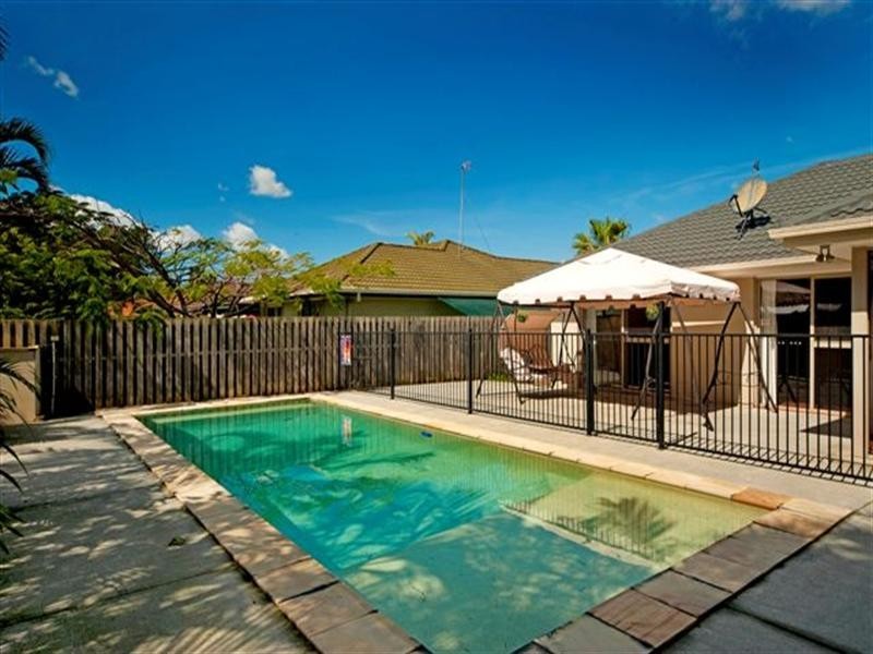 Hope Island QLD 4212