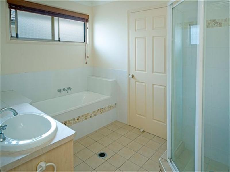 Hope Island QLD 4212