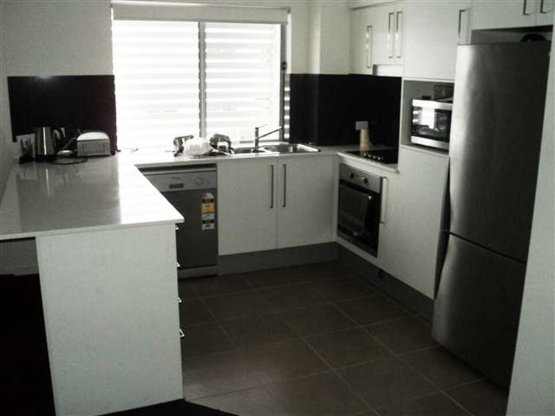 7/21 Middle Street, Labrador QLD 4215