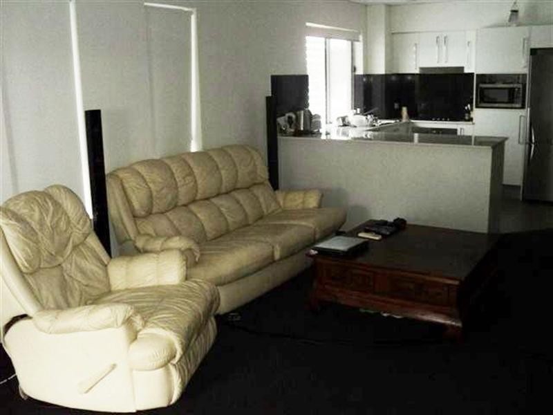 7/21 Middle Street, Labrador QLD 4215