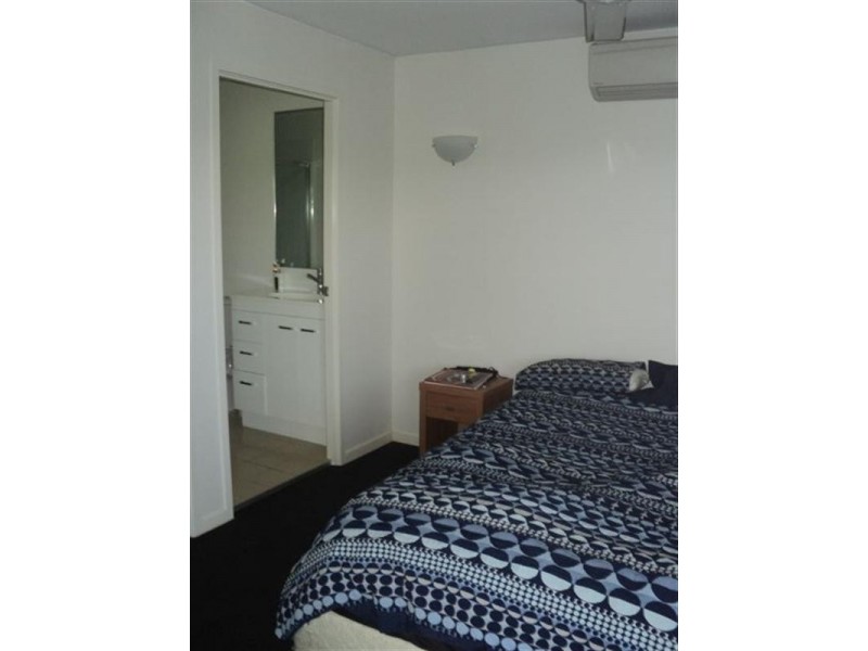 7/21 Middle Street, Labrador QLD 4215