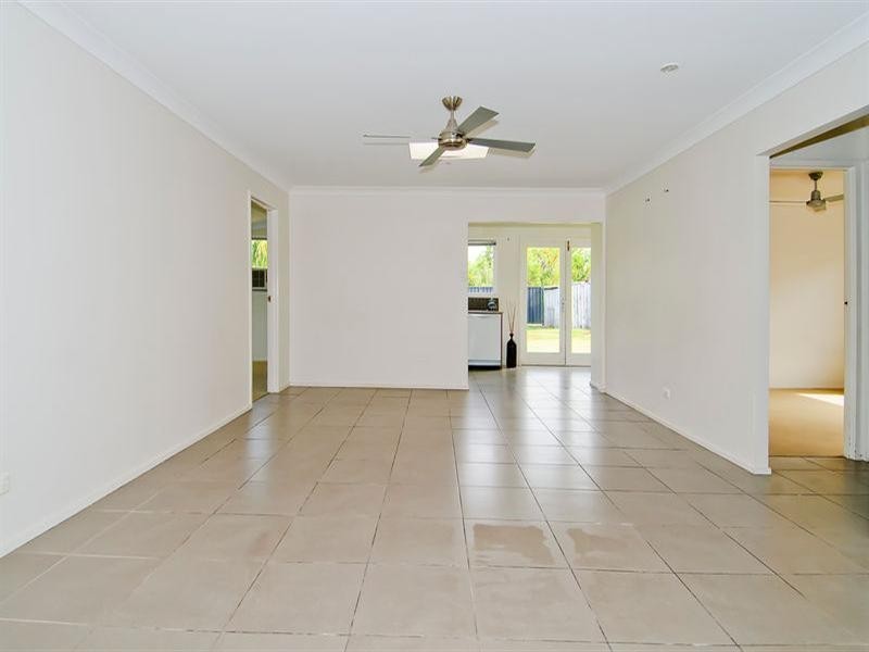 52 Jacaranda Avenue, Hollywell QLD 4216