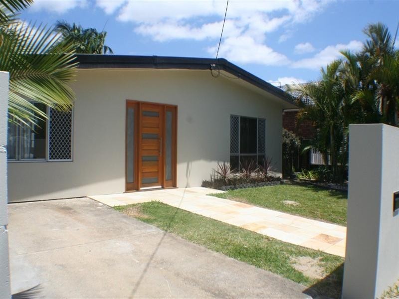 52 Jacaranda Avenue, Hollywell QLD 4216