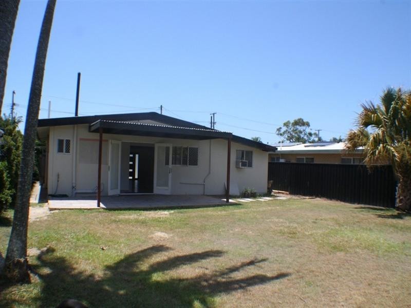 52 Jacaranda Avenue, Hollywell QLD 4216