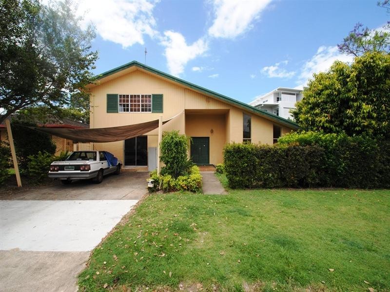 166-174.34-40 Stanhill Dr and Anembo Street, Chevron Island QLD 4217