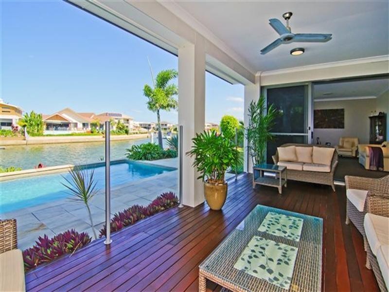 59 Compass Drive, Biggera Waters QLD 4216