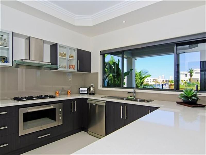 59 Compass Drive, Biggera Waters QLD 4216