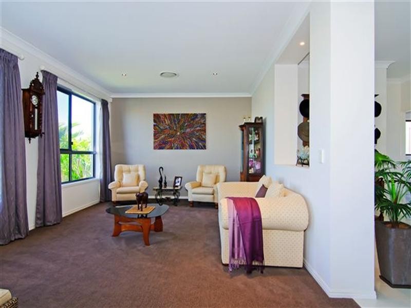 59 Compass Drive, Biggera Waters QLD 4216