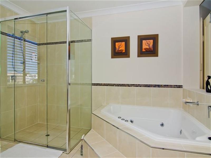 59 Compass Drive, Biggera Waters QLD 4216