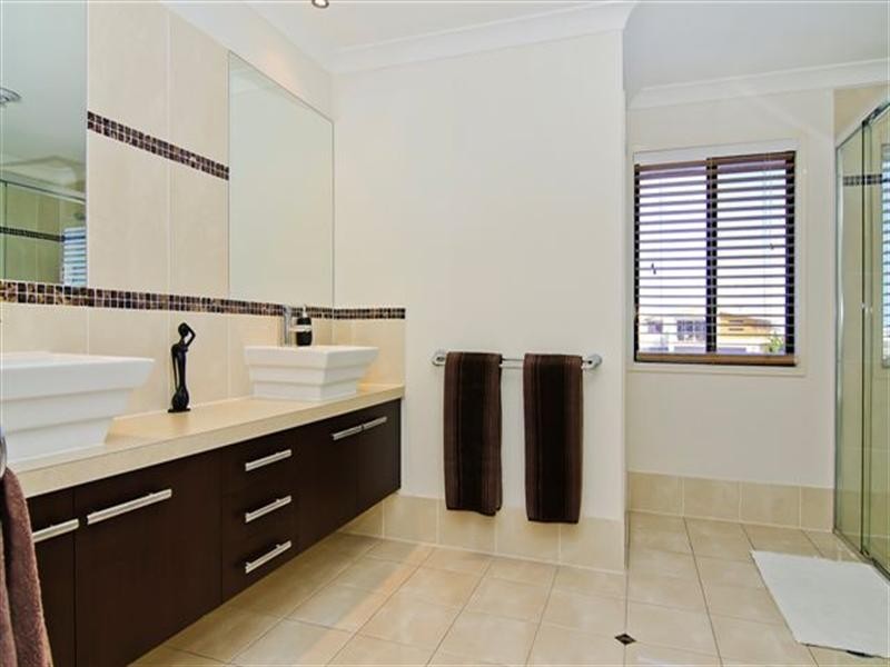 59 Compass Drive, Biggera Waters QLD 4216