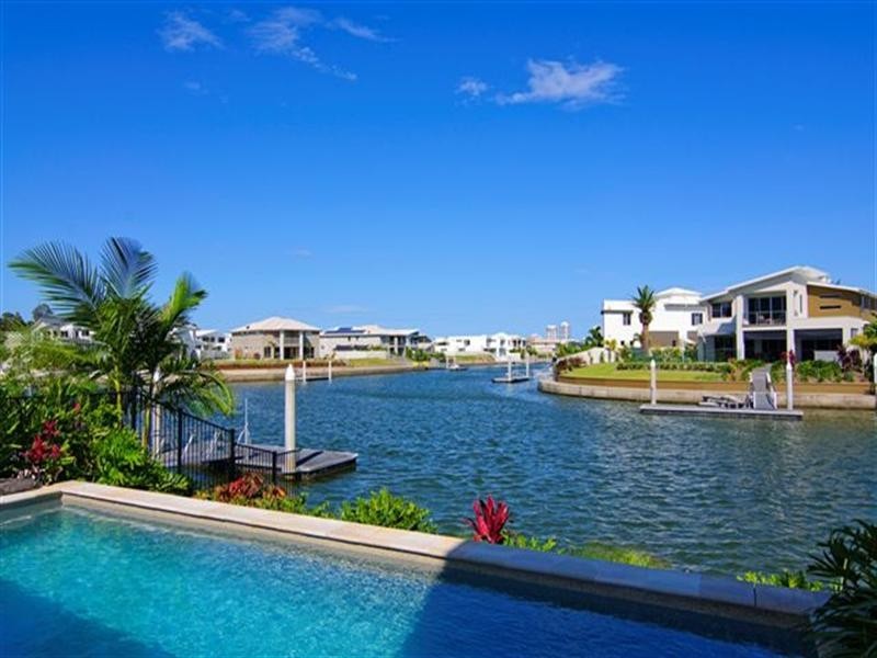 59 Compass Drive, Biggera Waters QLD 4216