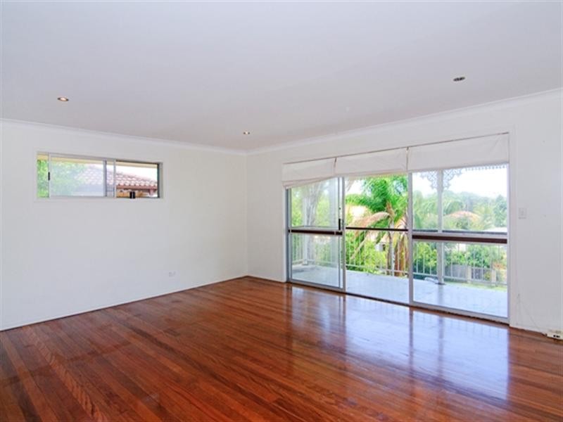 20 Thelma Street, Biggera Waters QLD 4216