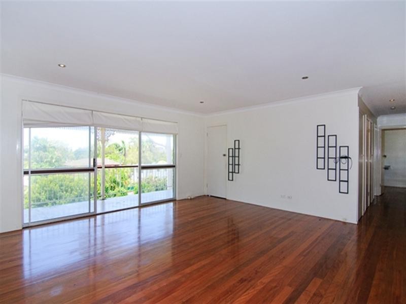 20 Thelma Street, Biggera Waters QLD 4216