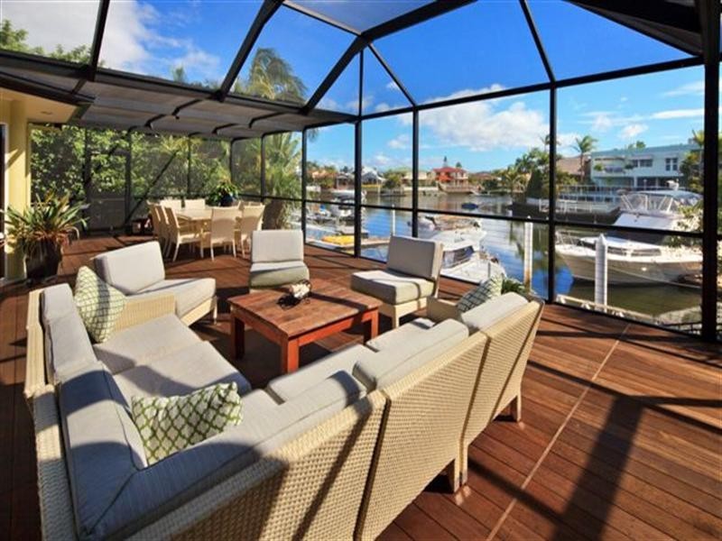 18-20 Nirvana Court, Runaway Bay QLD 4216