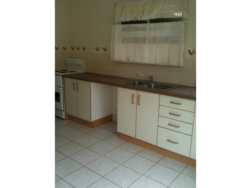 35 Back Street, Biggera Waters QLD 4216