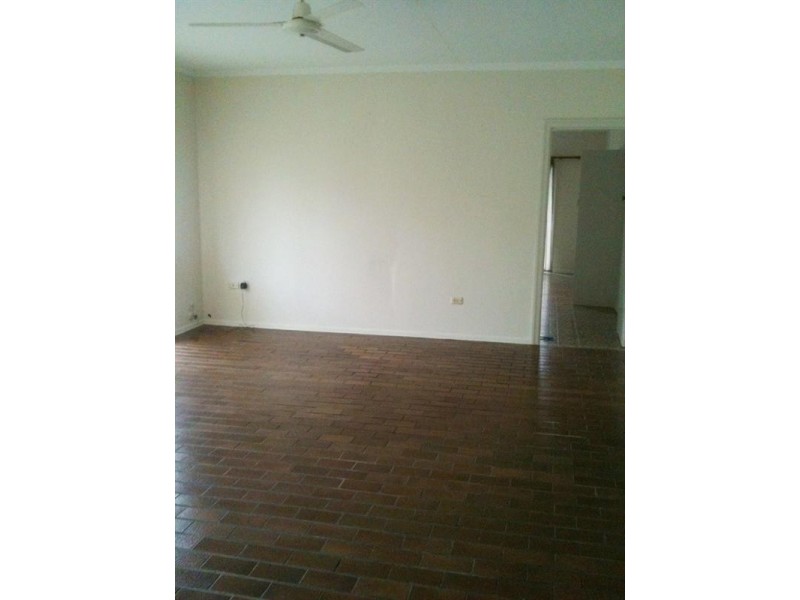 35 Back Street, Biggera Waters QLD 4216