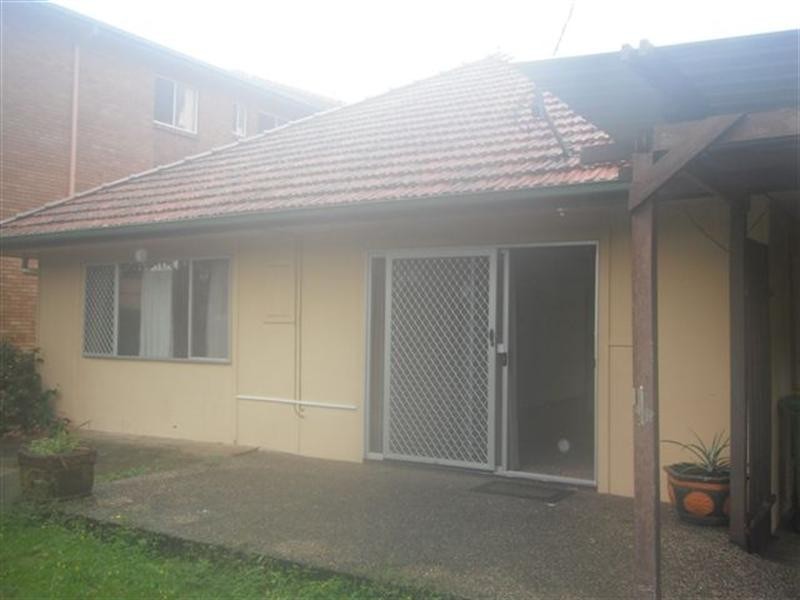 35 Back Street, Biggera Waters QLD 4216