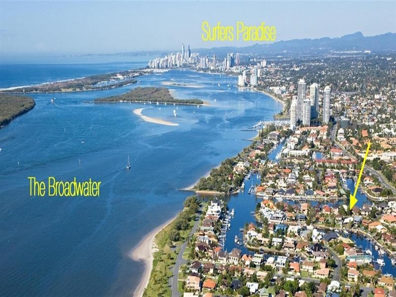 19 Markham Avenue, Runaway Bay QLD 4216