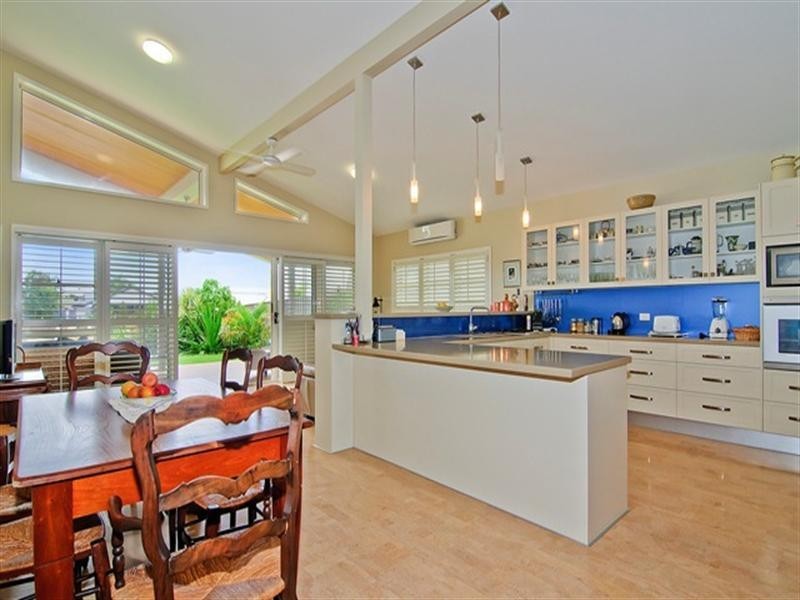 19 Markham Avenue, Runaway Bay QLD 4216