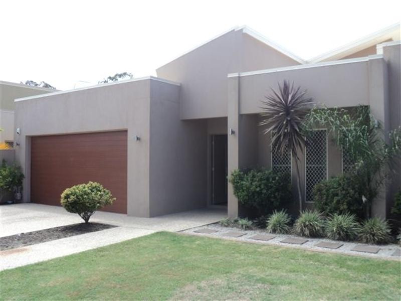 71 East Quay Drive, Biggera Waters QLD 4216