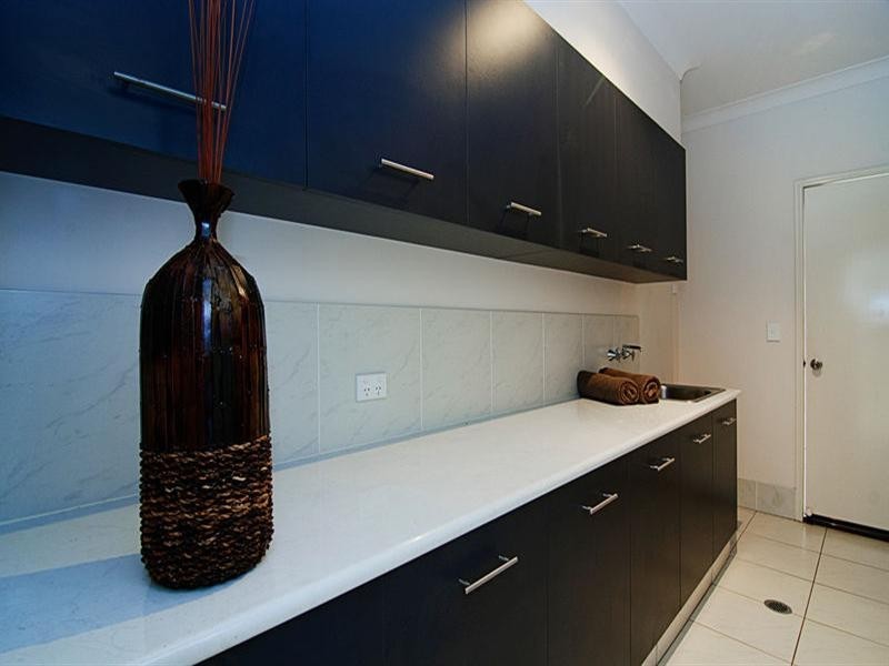 12 Fleetwood Court, Helensvale QLD 4212