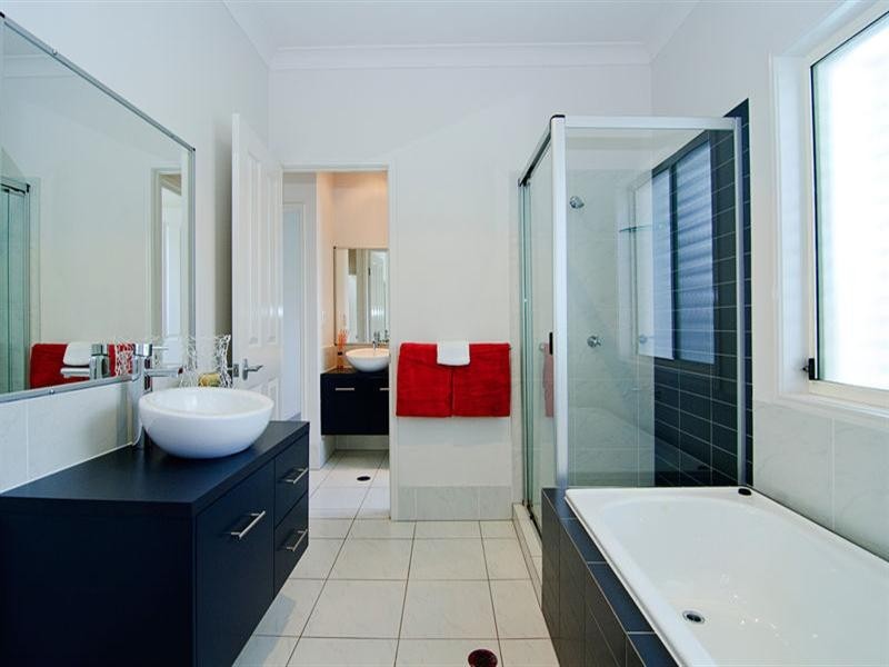 12 Fleetwood Court, Helensvale QLD 4212