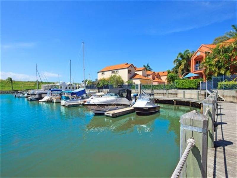 89 John Lund Drive, Hope Island QLD 4212