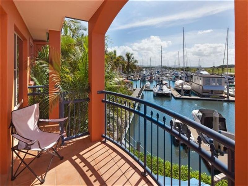 89 John Lund Drive, Hope Island QLD 4212