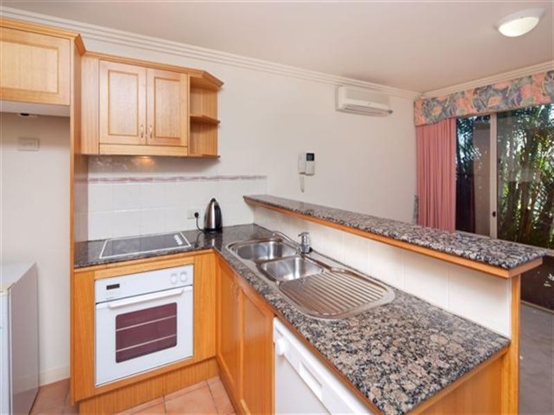 89 John Lund Drive, Hope Island QLD 4212