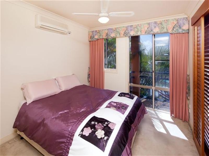 89 John Lund Drive, Hope Island QLD 4212