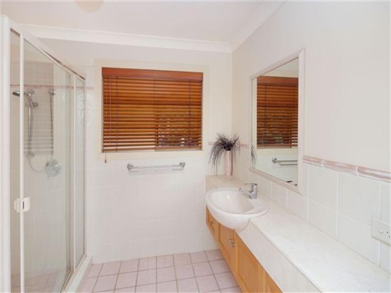 89 John Lund Drive, Hope Island QLD 4212