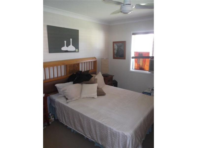 17 Drake Avenue, Paradise Point QLD 4216