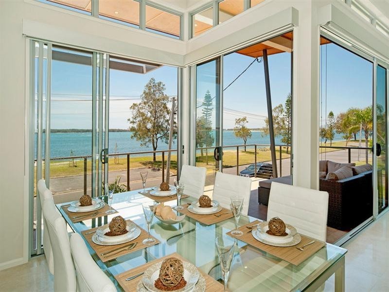 2/30 Anglers Esplanade, Runaway Bay QLD 4216