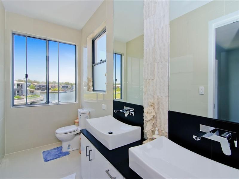 1/16 East Quay Drive, Biggera Waters QLD 4216