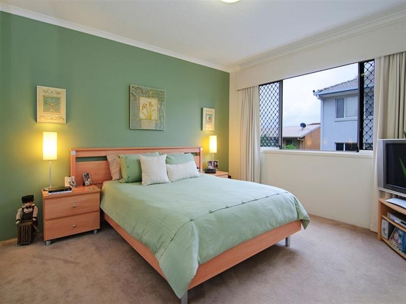 7/4 Madang Crescent, Runaway Bay QLD 4216