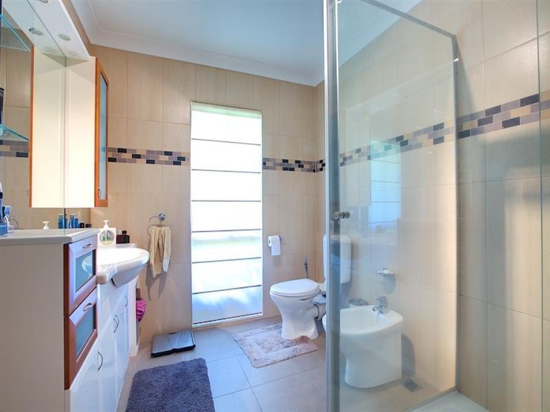 6 Namatjira Street, Paradise Point QLD 4216