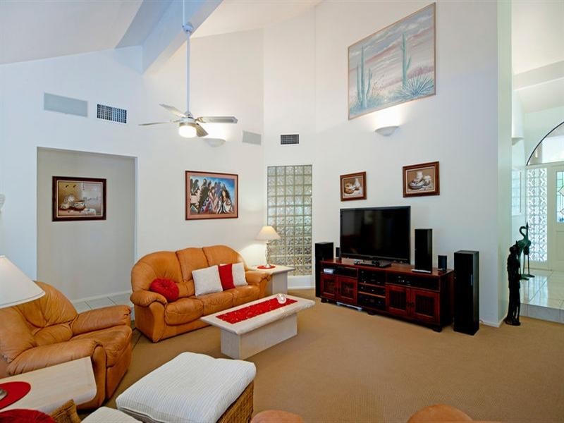 41 Clarence Drive, Helensvale QLD 4212