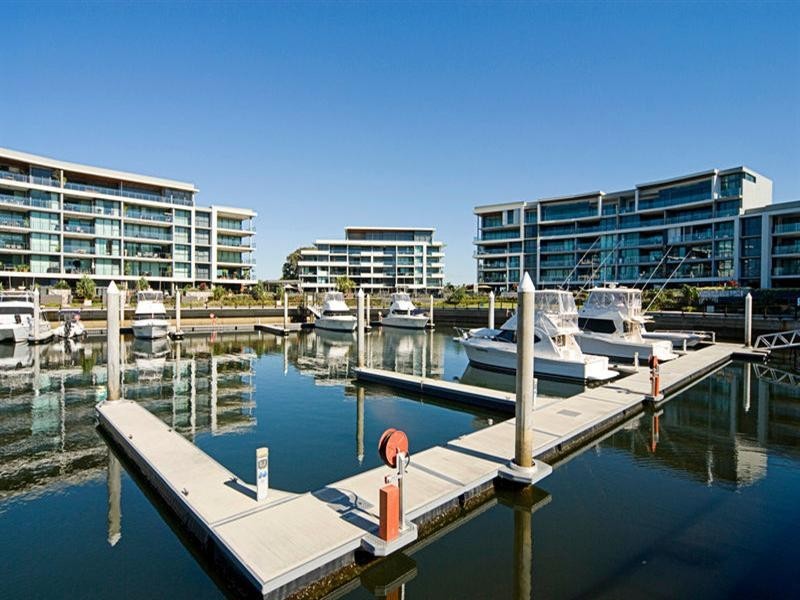 5204/323 Bayview Street, Hollywell QLD 4216