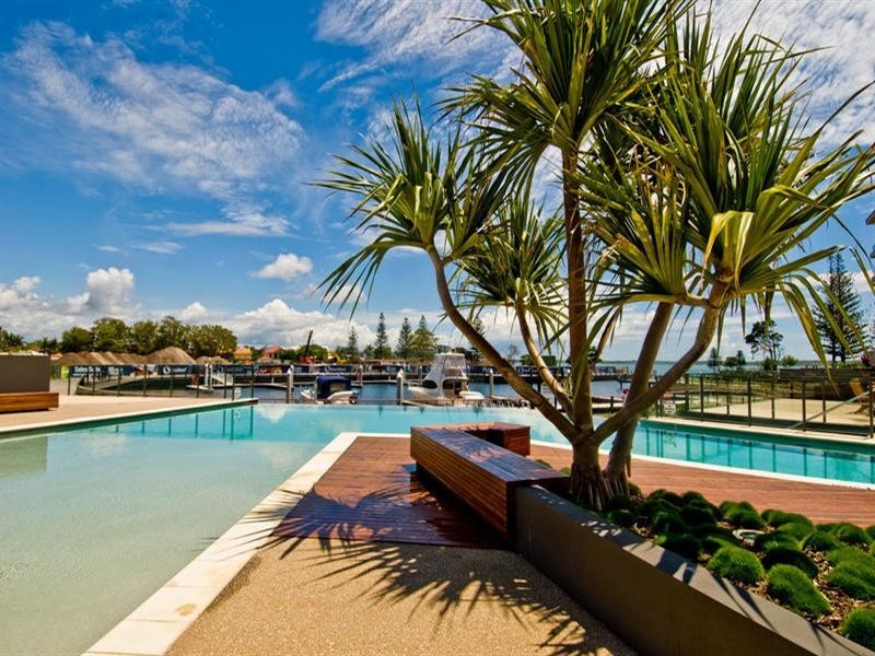 5204/323 Bayview Street, Hollywell QLD 4216